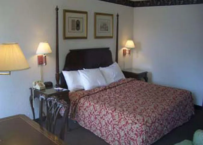 Days Inn Naperville/Chicago Hotel 2*